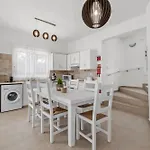Thalassines Villa *